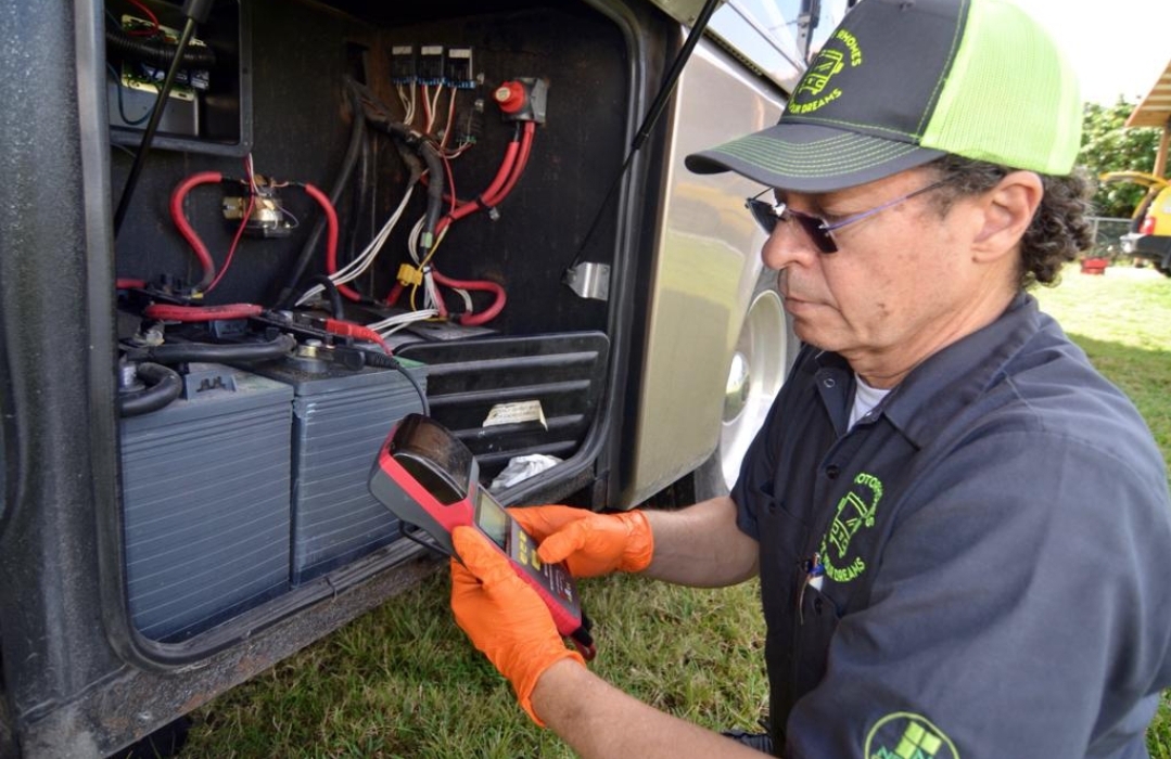 BBMotorhomes LLC Mobile RV Services — Mobile RV Repair in Pinecrest